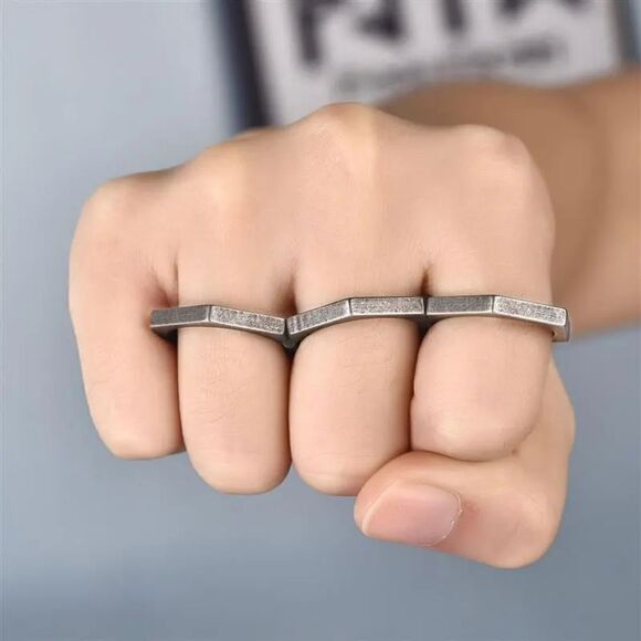 Geometric Tri Fold Ring - Picture 3 of 5